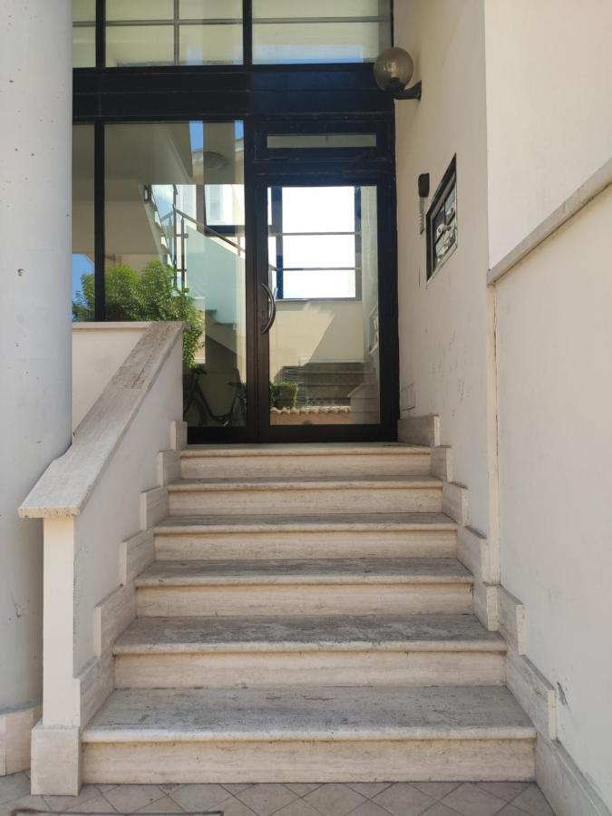 Red Lux Apartment Fiumicino Exterior foto
