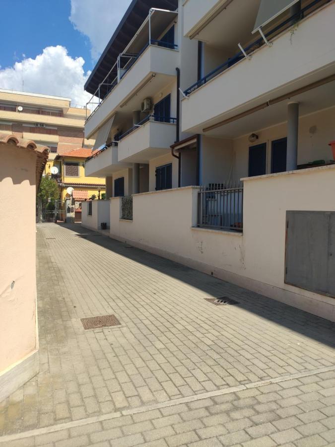 Red Lux Apartment Fiumicino Exterior foto