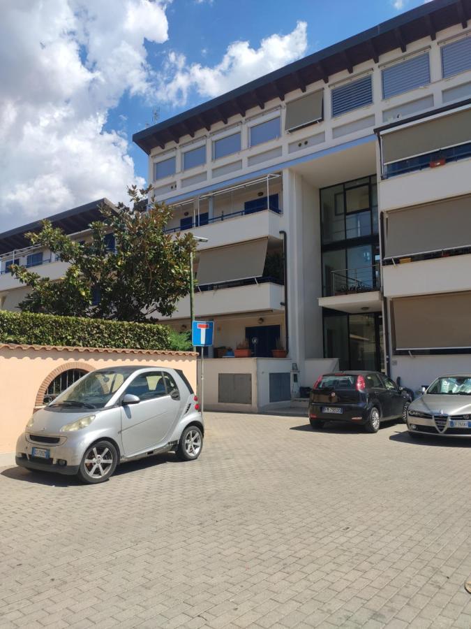 Red Lux Apartment Fiumicino Exterior foto